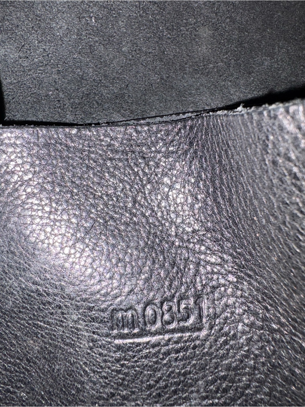 M051 real leather bag Classic Black Leather Shoulder Bag - Picture 8 of 15